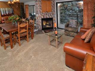 Vantage Point Apartment *
